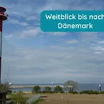 Meerglueck Am Beltblick - Moderne Direkt An Der Ostsee Mit Sauna Fuer Familien Und Paare